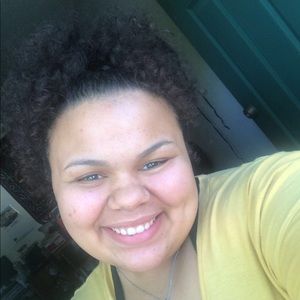 Meet your Posher, Ariana